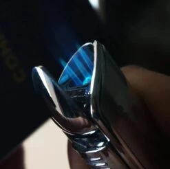 Cohiba® Sigarenaansteker - Sigarenboor - Sigaren - Sigaar - Cohiba Aansteker - Sigarenboor - Sigaren Accessoires - Sigarenknipper - Sigaar Aansteker - Cohiba - Incl. Luxe Geschenkdoos - Zwart 11 Cohiba® Sigarenaansteker - Sigarenboor - Sigaren - Sigaar - Cohiba Aansteker - Sigarenboor - Sigaren Accessoires - Sigarenknipper - Sigaar Aansteker - Cohiba - Incl. Luxe Geschenkdoos - Zwart -Keuken Accessoires Verkoop 1200x1197 11