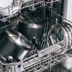 BK Flow Cool Black Glas Kookpannenset - 4-delig - Zwart - Glazen Deksel - Veilig Afgietsysteem - Inductie 13 BK Flow Cool Black Glas Kookpannenset - 4-delig - Zwart - Glazen Deksel - Veilig Afgietsysteem - Inductie -Keuken Accessoires Verkoop 1200x1200 124