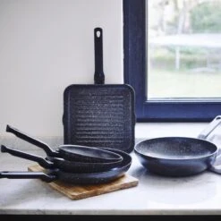 BK Universe Grillpan 26x26 Cm - Inductie - Anti-aanbak - PFAS-vrij -Keuken Accessoires Verkoop 1200x1200 185