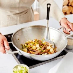 Demeyere Industry 5 RVS Wokpan – Wokpan Inductie – 30 Cm –2 Handvaten – PTFE-vrij -Keuken Accessoires Verkoop 1200x1200 380