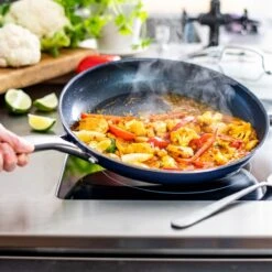 Blue Diamond, Keramische Koekenpan Verrijkt Met Diamantdeeltjes – Inductie Koekenpan Ø 28 Cm – PFAS En PHOA Vrij -Keuken Accessoires Verkoop 1200x1200 95