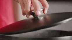 Tefal Trattoria Braadpan - Ø28 Cm - Inclusief Deksel -Keuken Accessoires Verkoop 1200x674 2