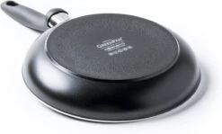 GreenPan Cambridge Hapjespan Met Deksel 24cm - Zwart - Inductie - PFAS-vrij -Keuken Accessoires Verkoop 1200x725 1
