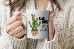 Mok - Koffiemok - Spreuken - Quote - 'Kak Dus Dat Je Weggaat' - Baan - Mokken - 350 ML - Beker - Koffiemokken - Theemok - Mok Met Tekst 11 Mok - Koffiemok - Spreuken - Quote - 'Kak Dus Dat Je Weggaat' - Baan - Mokken - 350 ML - Beker - Koffiemokken - Theemok - Mok Met Tekst -Keuken Accessoires Verkoop 1200x800 98