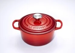 Le Creuset Signature Braadpan - 4,2 L - 24 Cm - Kersenrood -Keuken Accessoires Verkoop 1200x839