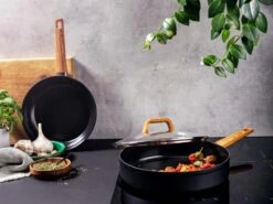 Gero Mark Hapjespan Met Deksel Ø 28 Cm - Aluminium - Inductie - PFAS-vrij 12 Gero Mark Hapjespan Met Deksel Ø 28 Cm - Aluminium - Inductie - PFAS-vrij -Keuken Accessoires Verkoop 1200x900 15