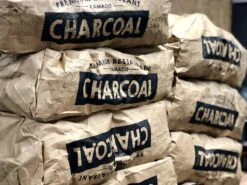 Smokin’ Flavours Gamhar Restaurant Houtskool 10 KG (Zuid Afrika) 8 Smokin’ Flavours Gamhar Restaurant Houtskool 10 KG (Zuid Afrika) -Keuken Accessoires Verkoop 1200x900 95