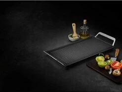 AEG MASTERY COLLECTION Plancha A9HL33 - Grillplaat - Gegoten Aluminium - 22 X 43 Cm -Keuken Accessoires Verkoop 1200x902 2