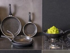 Sola Wokpan Stonehenge - Ø 28 Cm - Zwart/wit - Aluminium - Antiaanbaklaag -Keuken Accessoires Verkoop 1200x906 3