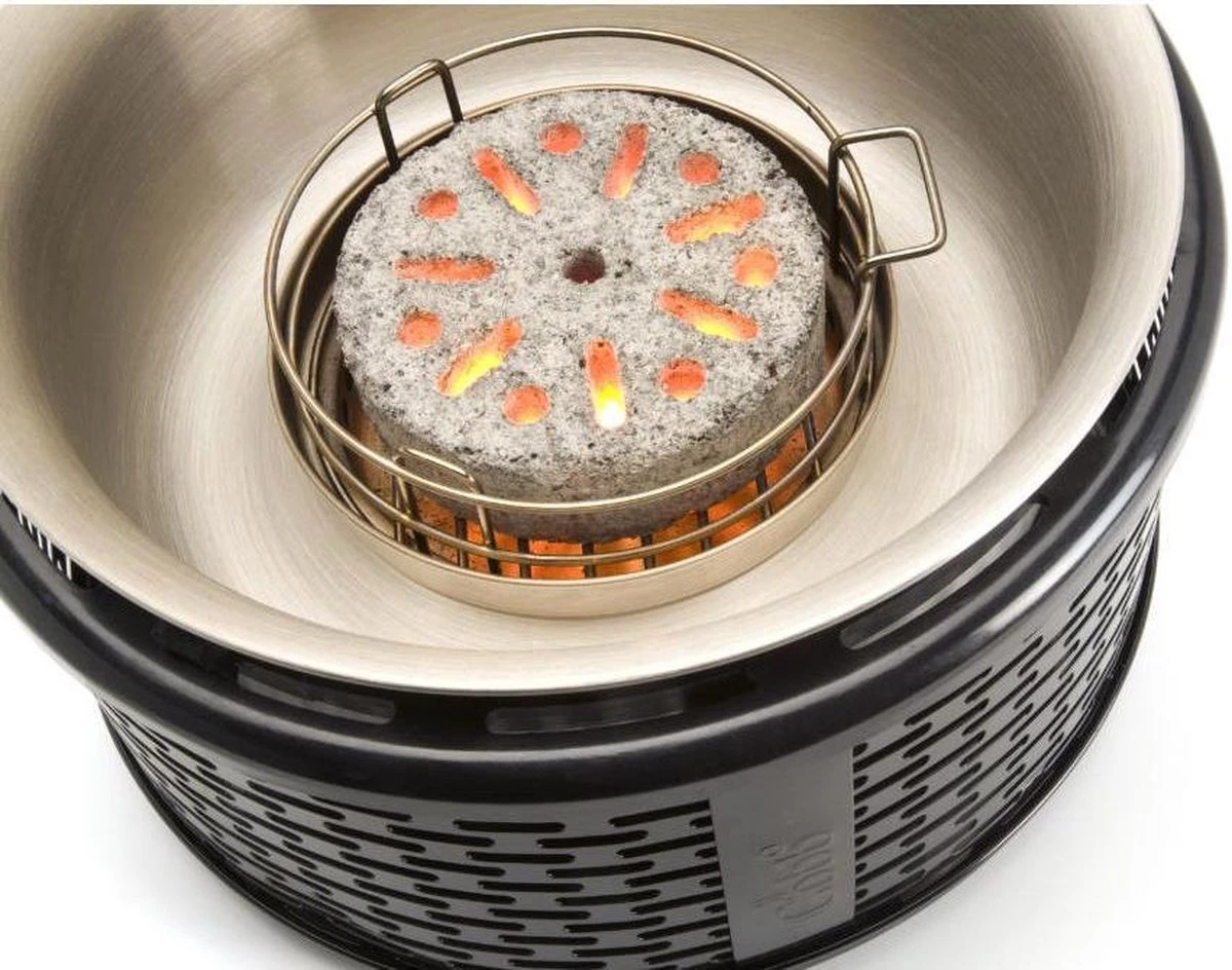 Cobb Pro Compact Houtskoolbarbecue - Ø30 Cm - Zwart 8 Cobb Pro Compact Houtskoolbarbecue - Ø30 Cm - Zwart - Afbeelding 6