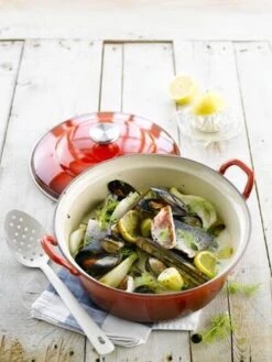 Le Creuset Braadpan Faitout Tradition Kersenrood - ø 24 Cm / 3 Liter -Keuken Accessoires Verkoop 901x1200