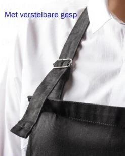 IK DOE OOK MAAR WAT Unisex Schort - Zwart - One Size (volwassenen) - Keuken Schort - Barbeque BBQ Schort - Bedieningsschort - Grappige Teksten - Original Kwoots- Voor Zowel Mannen Als Vrouwen - Verstelbaar - Wasbaar - Cadeau - Apron -Keuken Accessoires Verkoop 959x1200 2